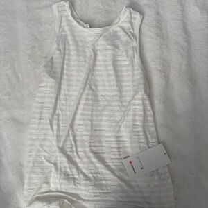 Lululemon Athletica White Textured Sleeveless Top